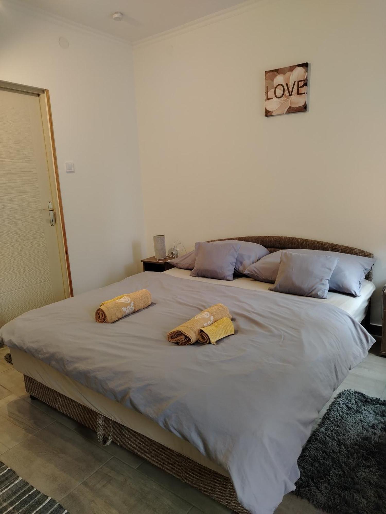 Kaptarko Apartmanhaz Demjen Bagian luar foto