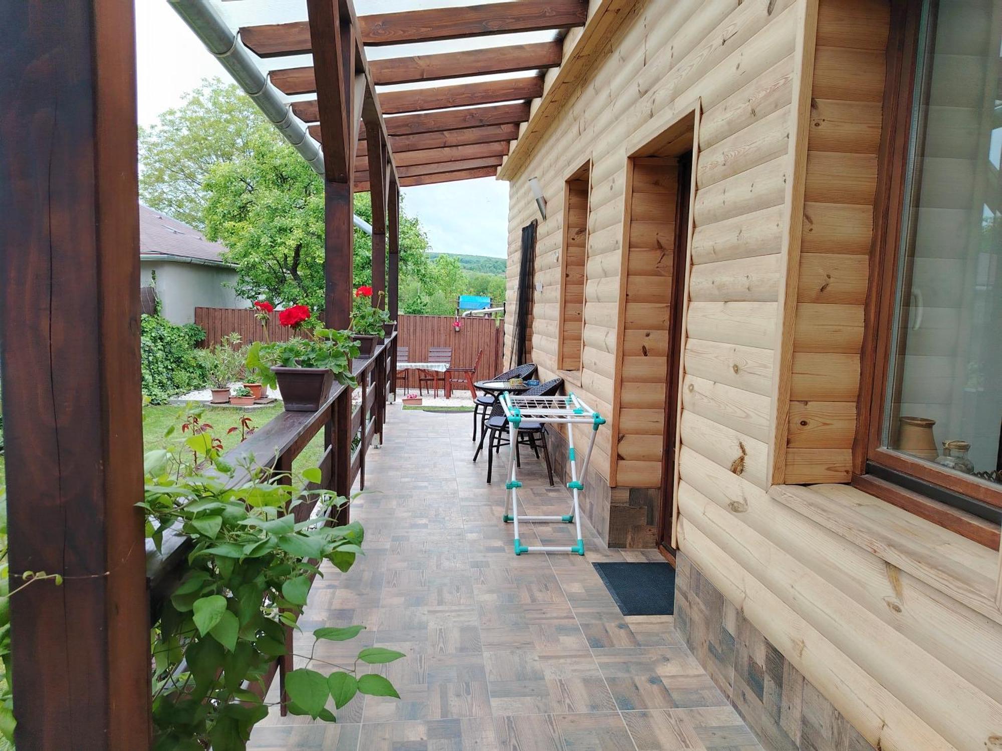 Kaptarko Apartmanhaz Demjen Bagian luar foto